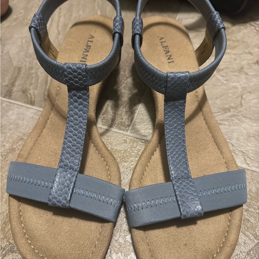 Alfani Sandals - Picture 2 of 3